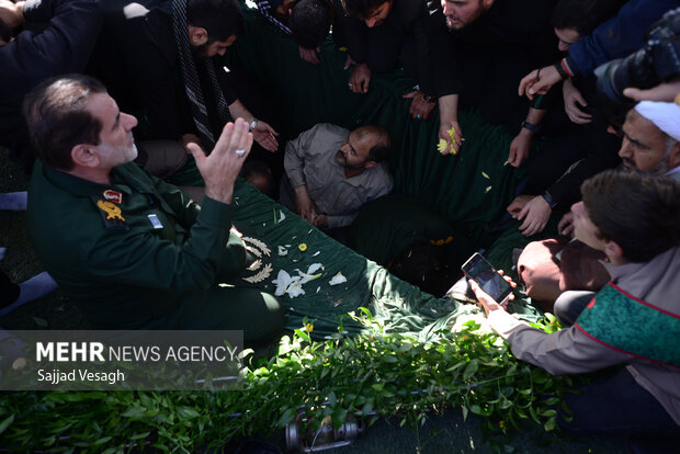 تشییع شهید گمنام در همدان