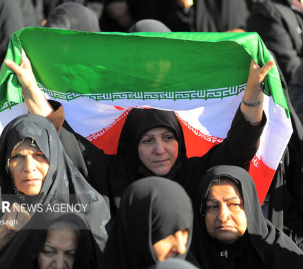 میزبانی آسمانی قومس؛ تشییع پیکر مطهر سه شهید گمنام در استان سمنان