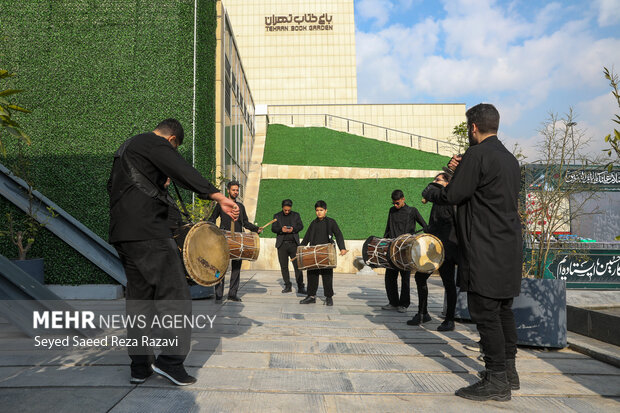 مراسم رونمایی از کتاب «حواسم هست»