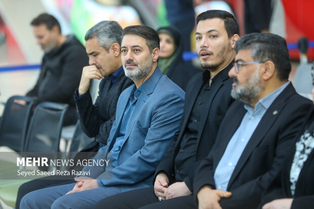 مراسم رونمایی از کتاب «حواسم هست»