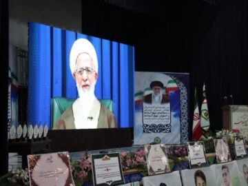 آیت الله جوادی آملی: نهج البلاغه شرح همیشگی و جهانی قرآن است