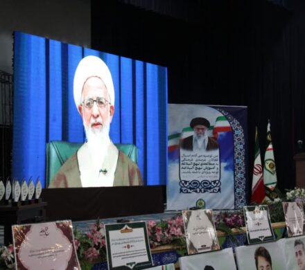 آیت الله جوادی آملی: نهج البلاغه شرح همیشگی و جهانی قرآن است