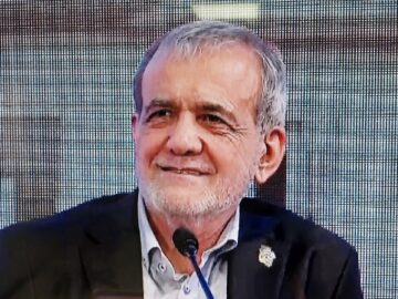 پزشکیان: «تربیت تک بعدی نخبگان» آفت است؛ کارها باید تیمی پیش برود