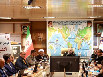 دریادار بمانی: شعر رساترین نوع گفتمان است؛ باید رسانه شهدا باشیم