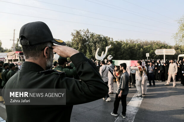 تشییع و تدفین شهید گمنام در دانشگاه فرهنگیان پردیس شهید بهشتی بندرعباس