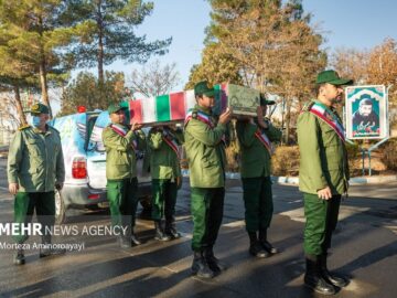 تشییع پیکر مطهر شهید گمنام در نیشابور