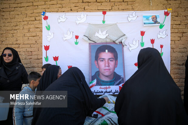 تشییع باشکوه شهید گمنام در روستای سورک