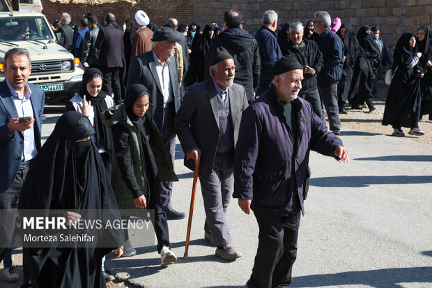 تشییع باشکوه شهید گمنام در روستای سورک