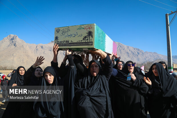 تشییع باشکوه شهید گمنام در روستای سورک