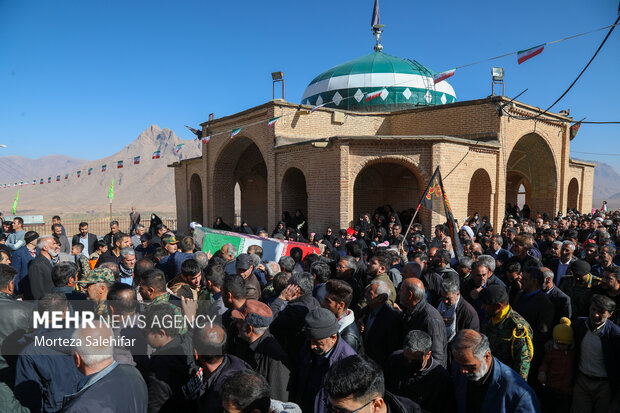 تشییع باشکوه شهید گمنام در روستای سورک