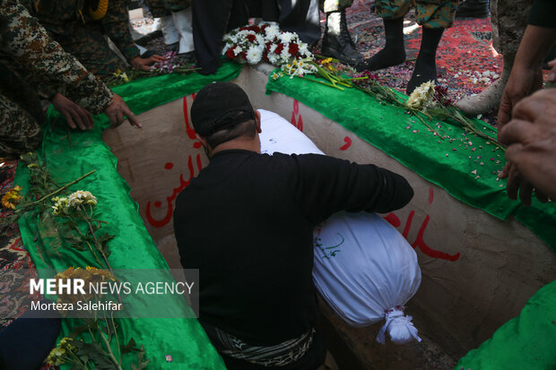 تشییع باشکوه شهید گمنام در روستای سورک