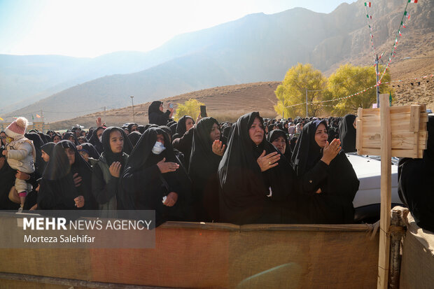 تشییع باشکوه شهید گمنام در روستای سورک