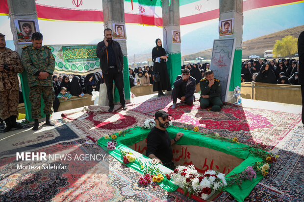 تشییع باشکوه شهید گمنام در روستای سورک