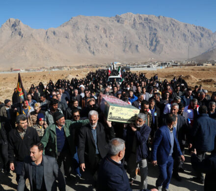 تشییع پیکر مطهر شهیدگمنام در روستای سورک