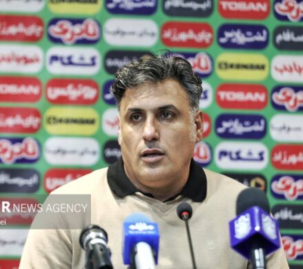 خلیفی: در مقابل بهترین تیم آسیا یک امتیاز کسب کردیم