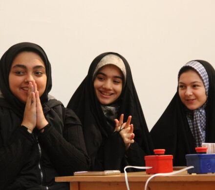 حضور دختران آستارایی در مرحله دورهای هماوری قرآنی آلاء