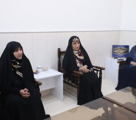 معاون رئیسجمهور با بانوی مجتهده قمی دیدار کرد