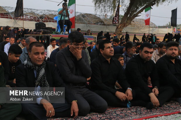 تشییع و تدفین پیکر شهید گمنام هشت سال دفاع مقدس در کرمون