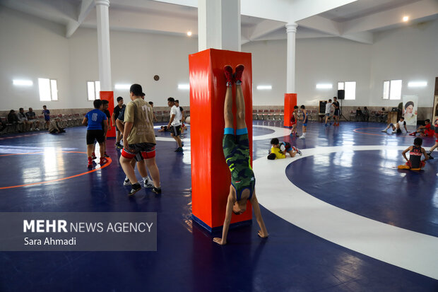 افتتاح خانه کشتی و ورزشگاه  در شاندیز و طرقبه