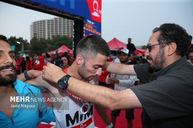 مسابقه دوی ماراتن پنج هزار نفری کیش