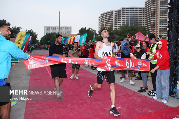 مسابقه دوی ماراتن پنج هزار نفری کیش