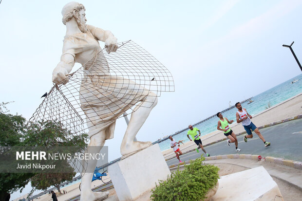 مسابقه دوی ماراتن پنج هزار نفری کیش