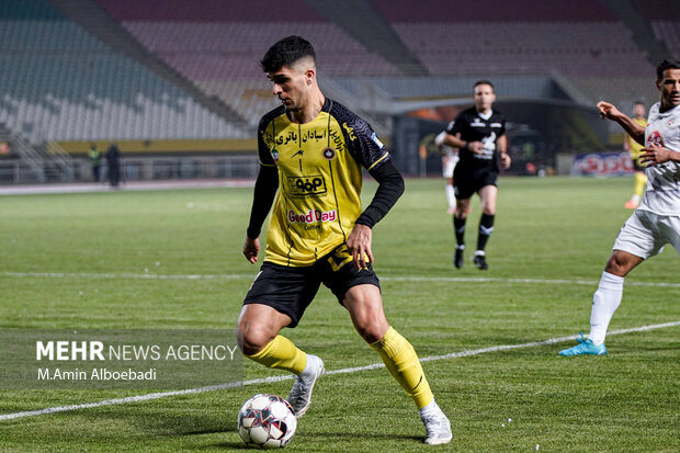 لیگ برتر فوتبال ؛ سپاهان و فجر سپاسی