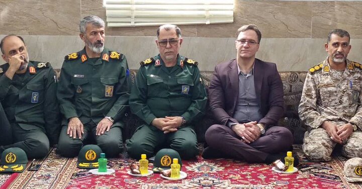 دهمین سالگرد شهید محمد احمدی‌جوان در تنگستان برگزار شد