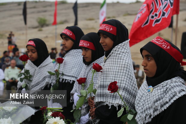 تشییع و خاکسپاری پیکر مطهر شهید گمنام در روستای پالور سیریک