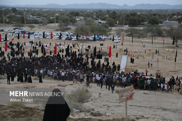 تشییع و خاکسپاری پیکر مطهر شهید گمنام در روستای پالور سیریک