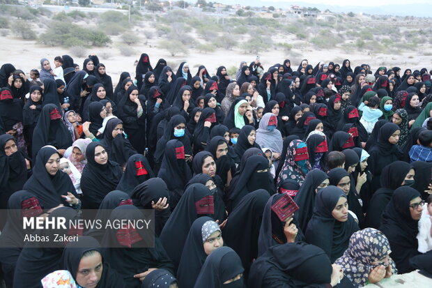 تشییع و خاکسپاری پیکر مطهر شهید گمنام در روستای پالور سیریک