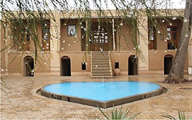 فرماندار: هفته فرهنگی خمین توانمندی‌های مردمی را به نمایش می‌گذارد