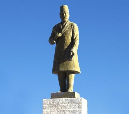 «میرزاحبیب دستان بنی»؛ مترجمی که نخستین نگارنده دستور زبان فارسی بود