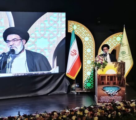 رضوی: ظرفیتهای زادگاه امام راحل پشتوانه برکات فرهنگی خمین است