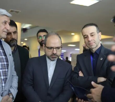 رویداد صدرا؛ جایی که صنعت مسأله می‌دهد و دانشگاه آزاد پاسخ می‌هد