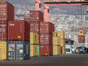 شمس: ۶۰۰ تن خوراک آبزیان از قوچان به کشورهای خارجی صادر می شود