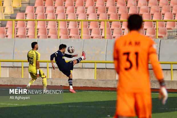 لیگ آزادگان نود ارومیه و پارس جنوبی