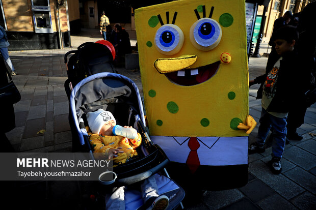 آیین افتتاحیه ۳۰امین جشنواره بین‌المللی تئاتر کودک و نوجوان همدان