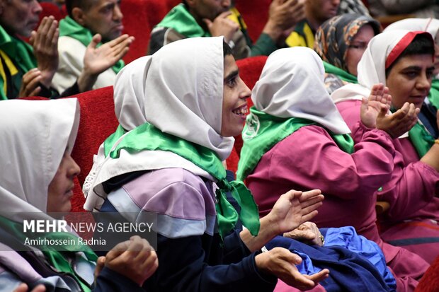 جشن لبخند در بیرجند