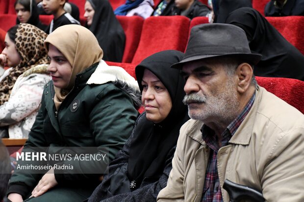 جشن لبخند در بیرجند