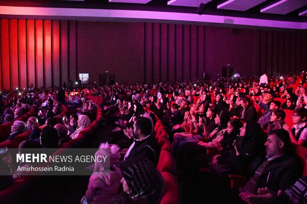 جشن لبخند در بیرجند