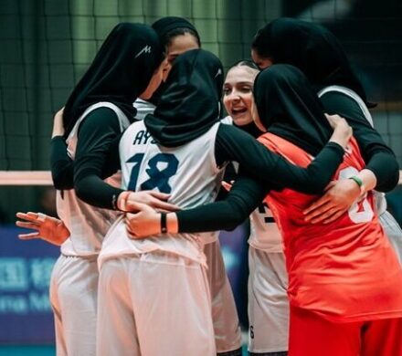 برتری تیم والیبال دختران دانشآموز ایران برابر بلغارستان
