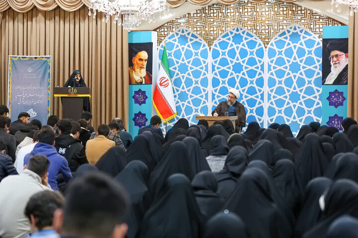 مطهری اصل: دانشگاه مرکز امید و گفتوگو است