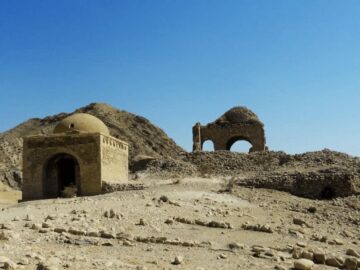 کاروانسرای تاریخی «کنار سیاه» فیروزآباد تملک شد