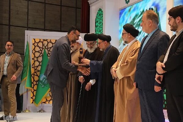 نماینده چهارمحال و بختیاری رتبه اول مسابقات سراسری قرآن را کسب کرد