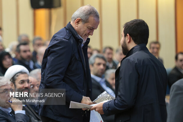 مراسم گرامیداشت روز دانشجو با حضور رئیس جمهور