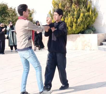 روایت ایستادگی مردم با اجرای نمایش خیابانی «در حوالی تجریش»