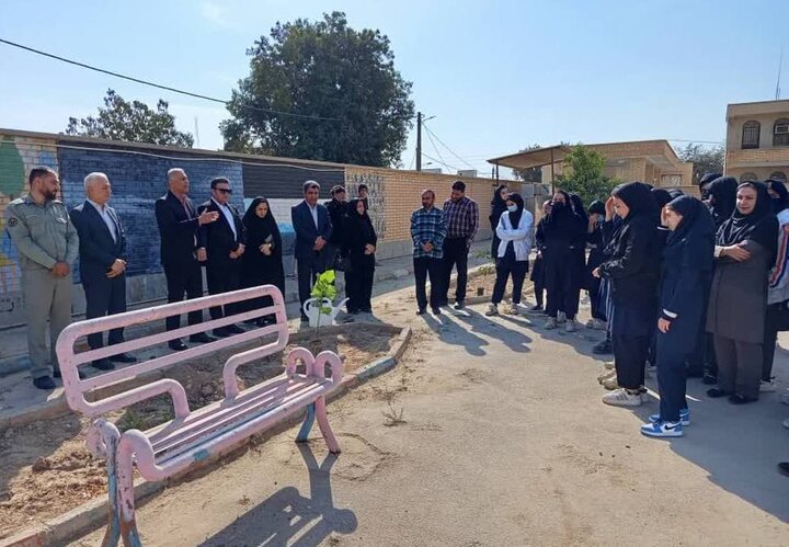 مراسم کاشت نهال در بندرریگ برگزار شد