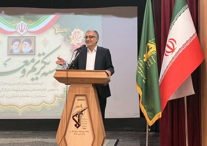 اسدروز: جزیره خارگ در خط مقدم صیانت از منافع ملی است