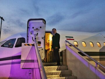 عزیمت وزیر امور خارجه به باکو